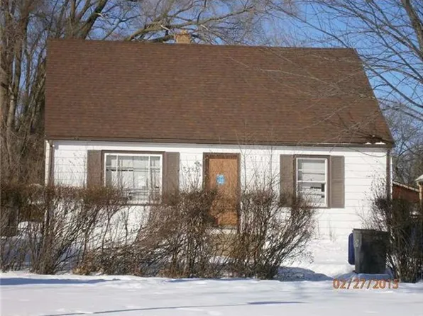 2520 Salem Blvd, Zion, IL 60099
