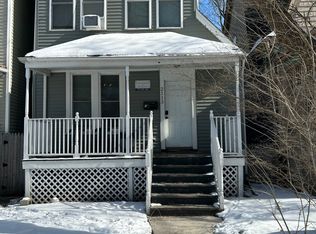 2113 Maple Ave, Evanston, IL 60201