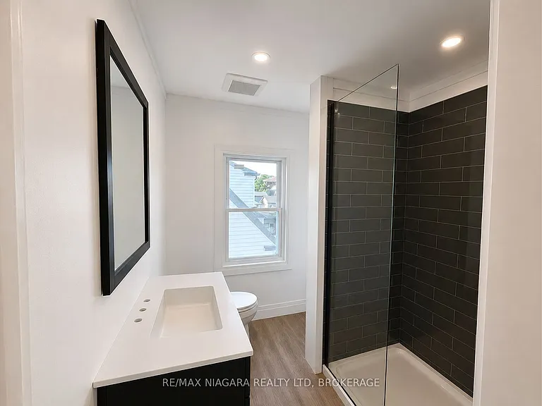 94 Crowland Ave #2 — Photo 5