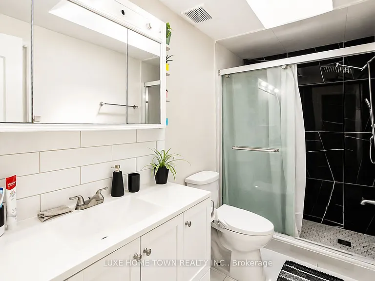 762 Railton Ave — Photo 14