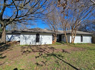 4115 N Cedar Circle Dr, Dallas, TX 75237