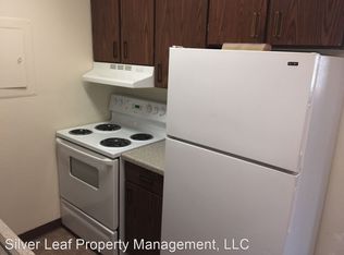 2549 15th St S #10, Fargo, ND 58103