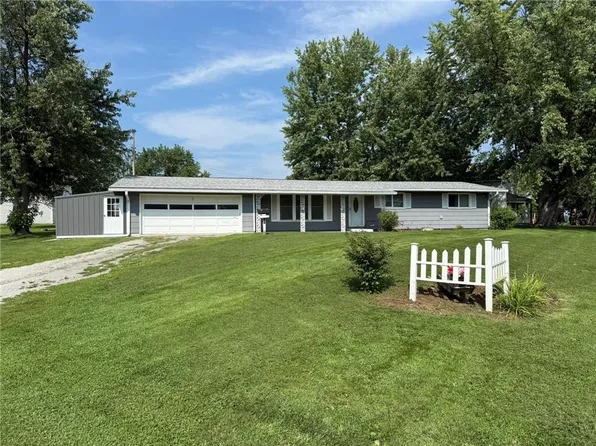 201 E 5th St, Pickering, MO 64476