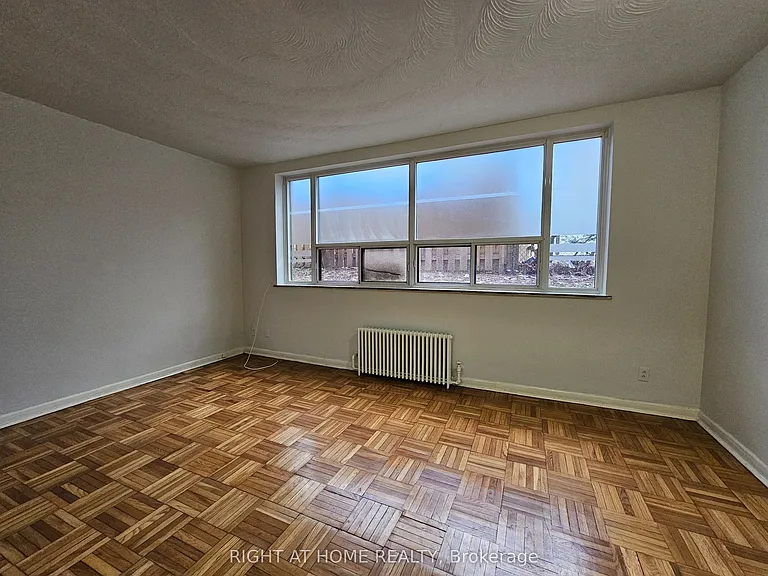 20 Cosburn Ave #104 — Photo 10