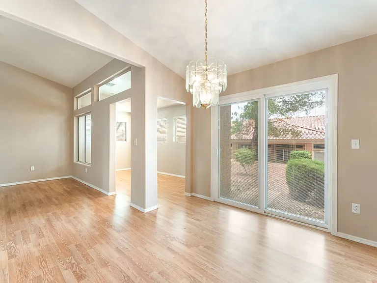 9356 Villa Ridge Dr — Photo 14