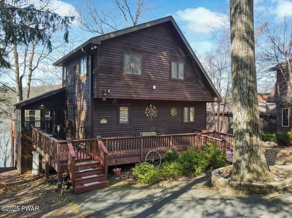 200 Lennon Rd, Greentown, PA 18426