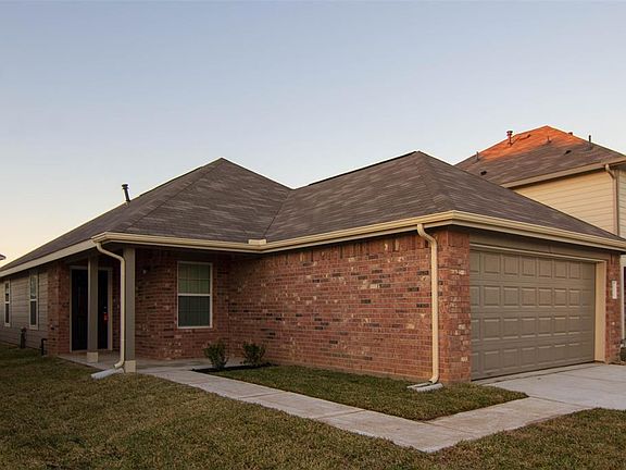 2nd image of 3224 Honeysuckle Dr