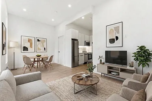 37 Woodhull St #3 Photo 1