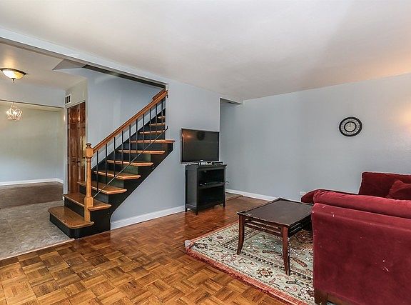 5th image of 2142 Greystone Pl Unit 2142