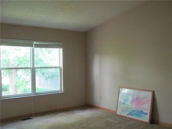 3rd image of 4469 Swenson St