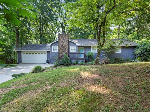 6 Ivy Ct, Seneca, SC 29678