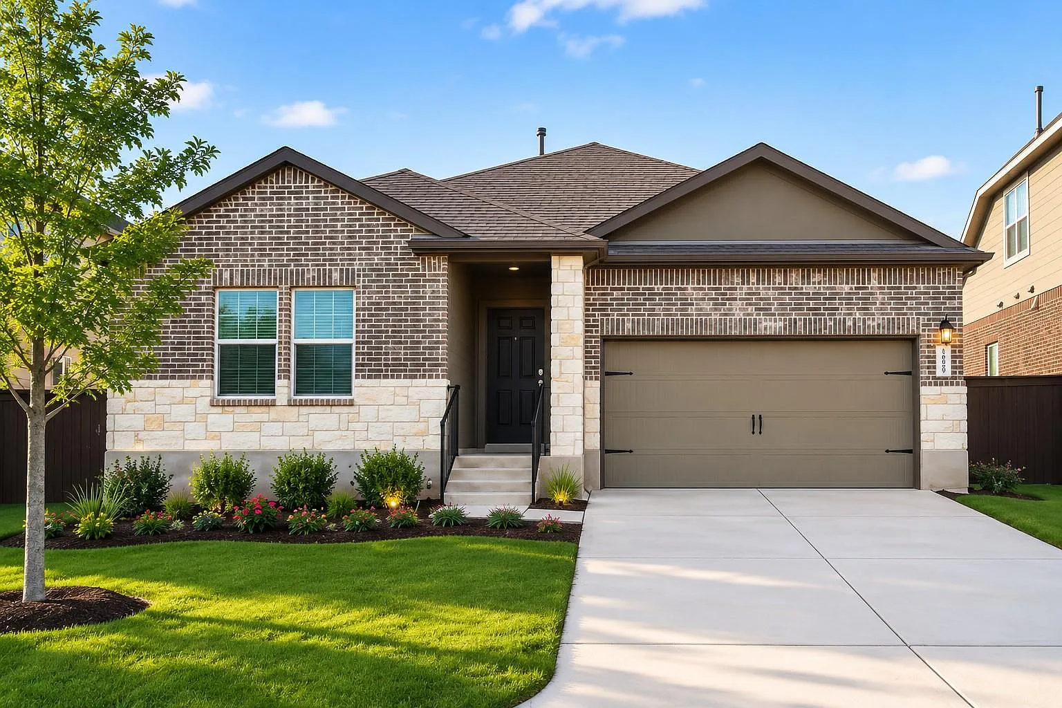 3 bed, 2.0 bath, 1946 sqft, $2,275 — Photo 1