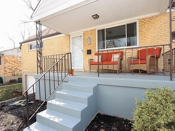 2nd image of 3361 Lapland Dr