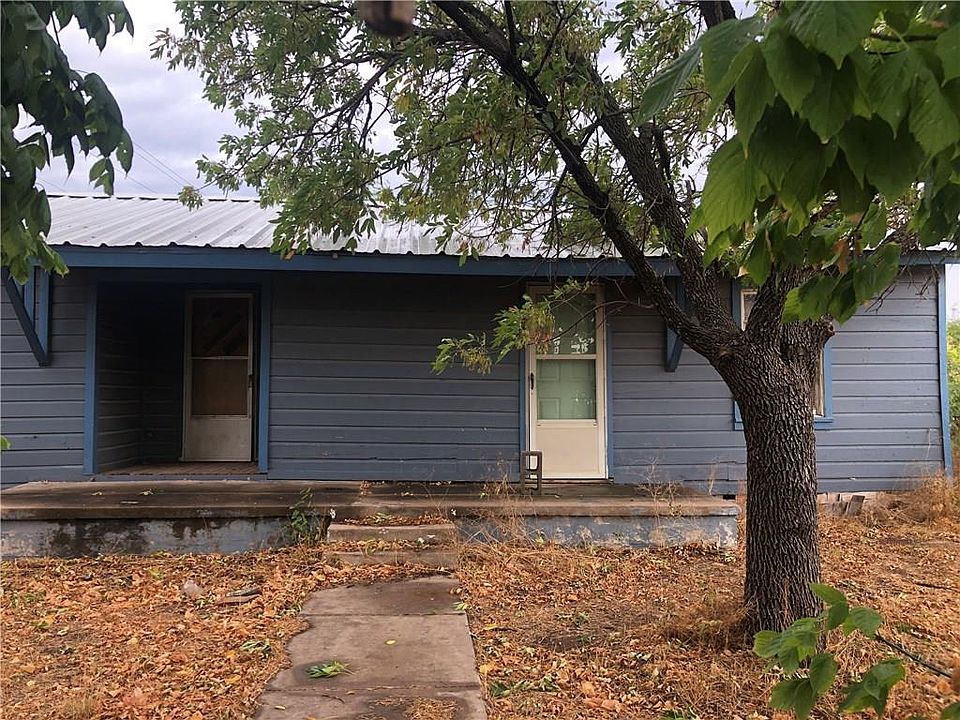 2nd image of 433 Cottonwood St