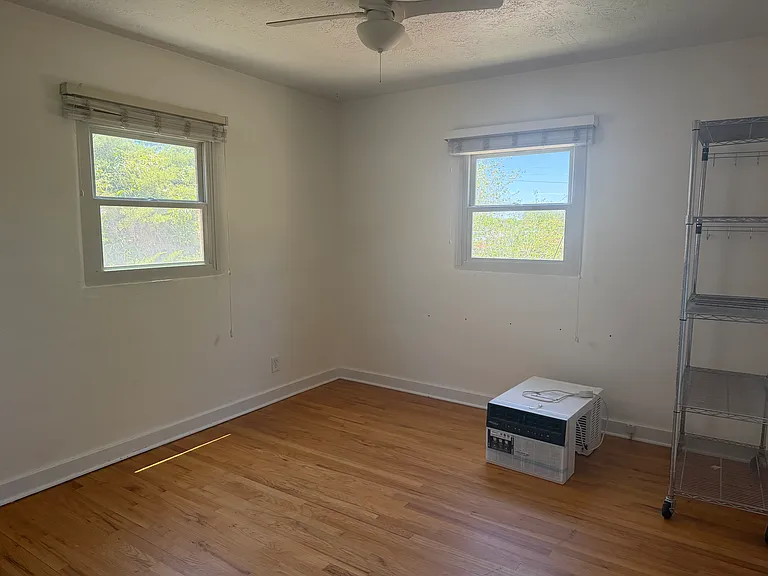 315 Tulane Dr SE — Photo 4