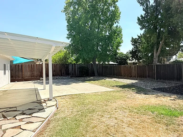 1771 Lynwood Dr — Photo 38