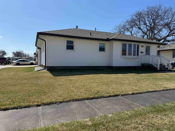 4305 Sunset Ln, Columbus, NE 68601