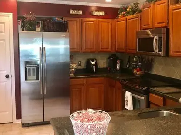563 Shadow Moss Dr, Macon, GA 31204