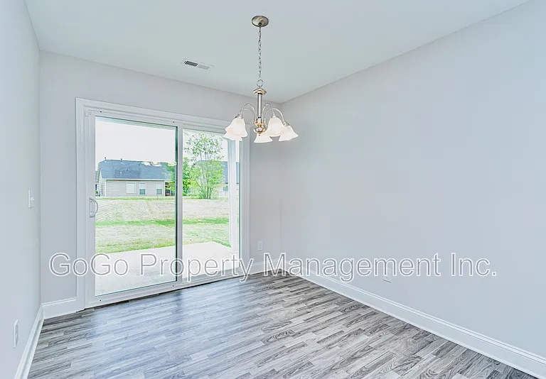819 Marple Pl — Photo 7