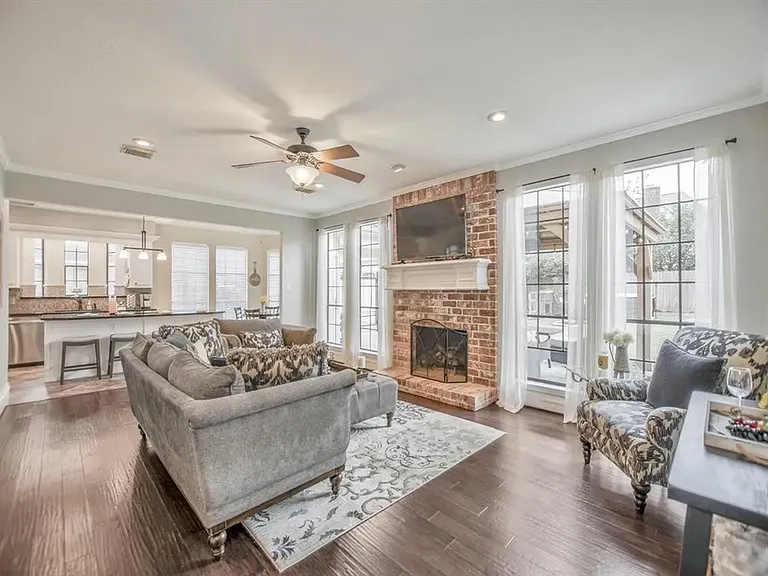 6035 Spring Creek Grove Ln — Photo 2