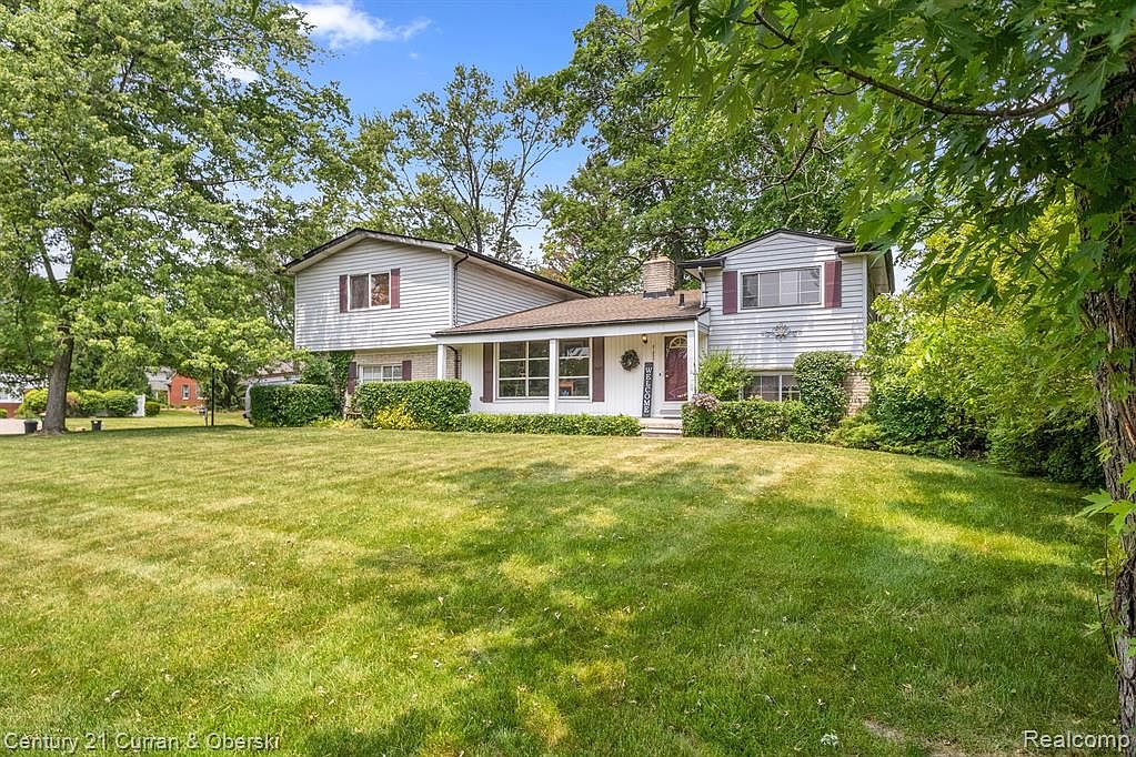 31950 Farmersville Rd, Farmington Hills, MI 48334 | Zillow