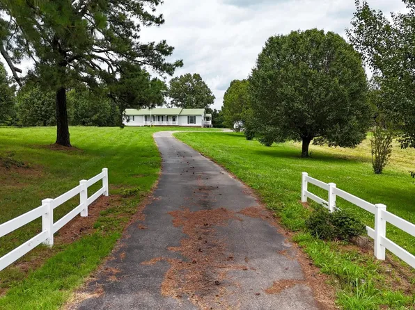3245 Highway 124, Greenfield, TN 38230