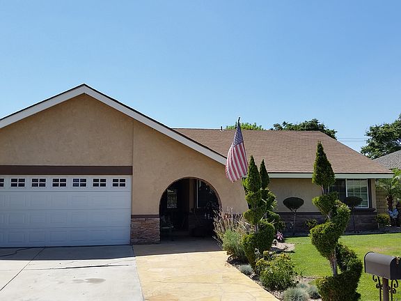 Nicely landscaped front yard
