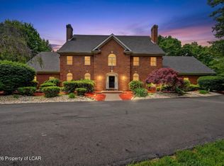 383 S Main Rd, Mountain Top, PA 18707
