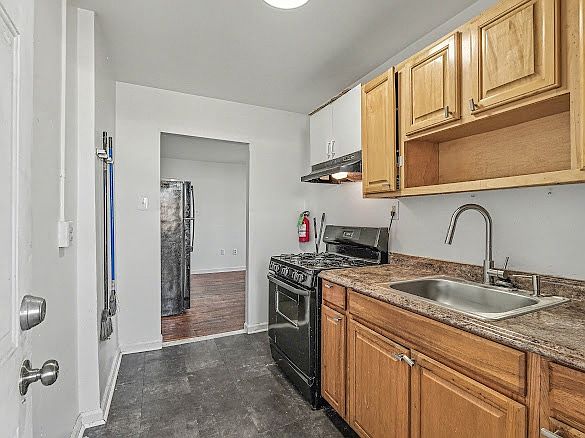 1st image of 3625 Winchester Ave APT 3