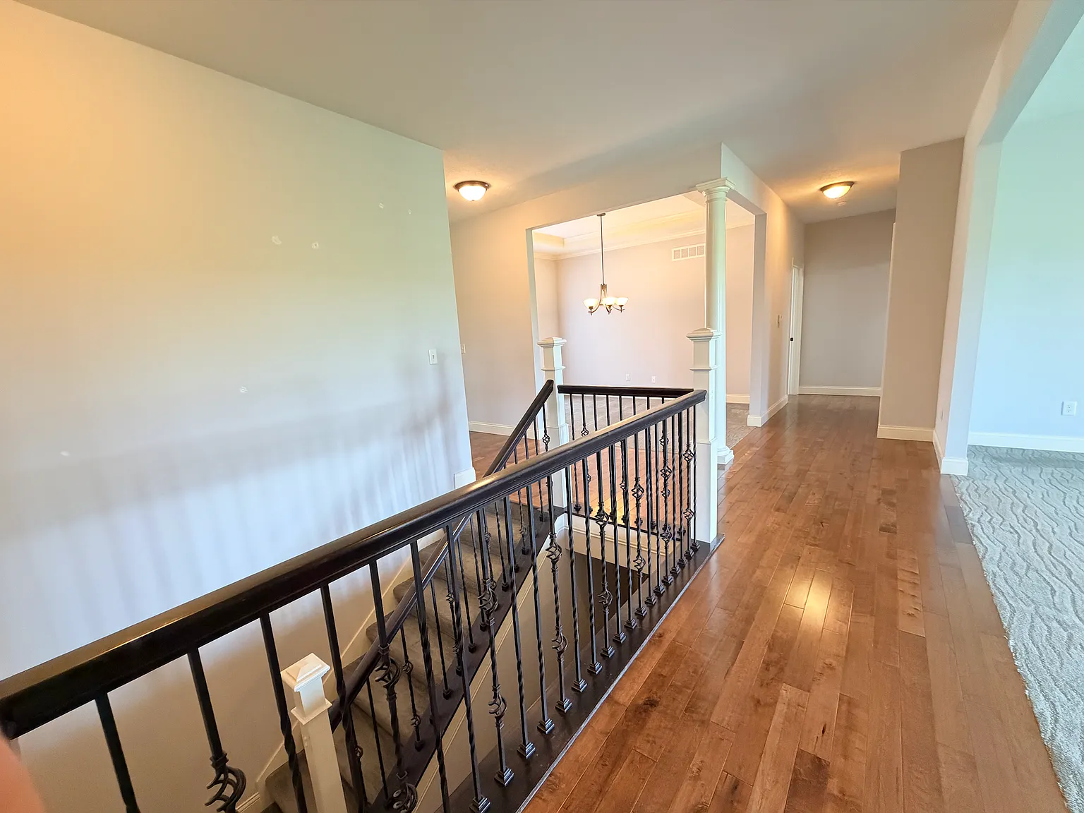 2 bed, 1810 sqft, $2,500 — Photo 4