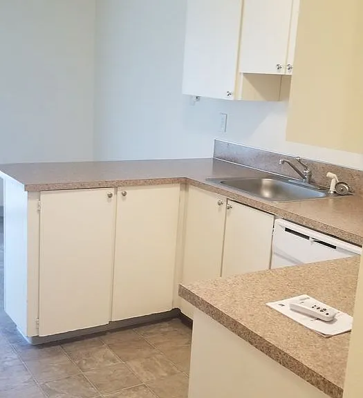 #160 WAH MAI TERRACE APARTMENTS — Photo 11