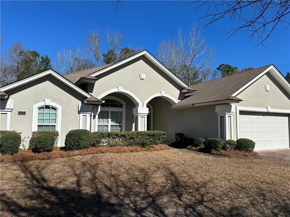 195 Majestic Oaks Dr, Brunswick, GA 31523