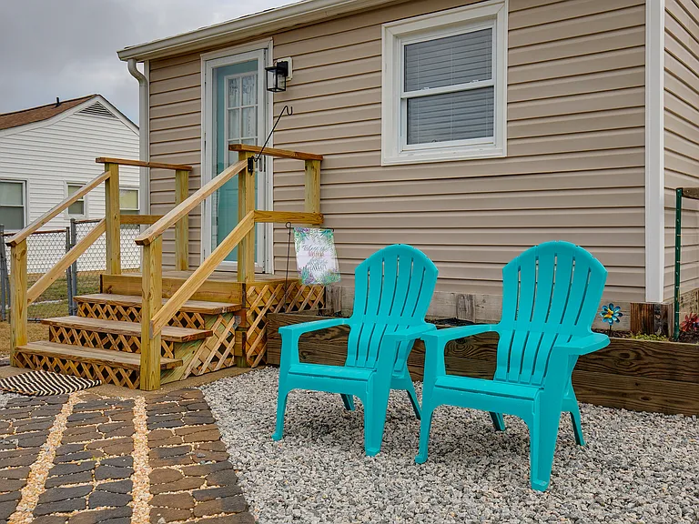 304 Sunset Cir — Photo 33