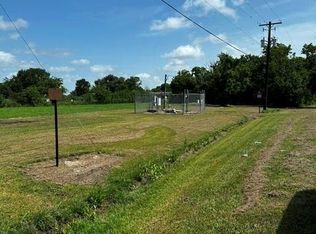30 Warwick St, Eagle Lake, TX 77434
