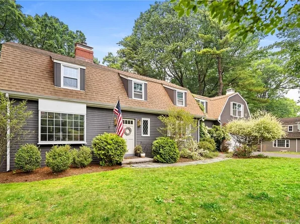 57 Woodridge Circle, West Hartford, CT 06107