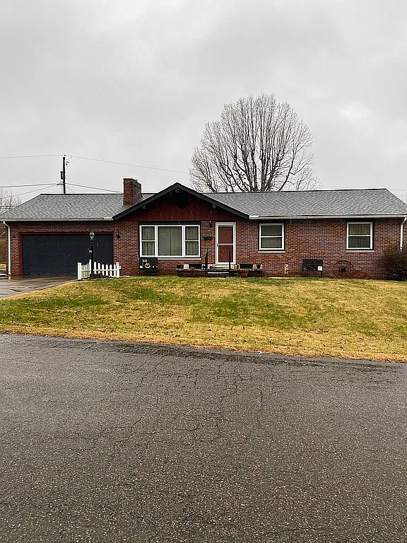 1871 Bayberry Ln photo 1