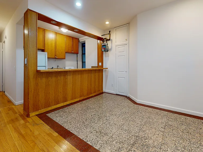 104 2nd Ave #16 — Photo 3