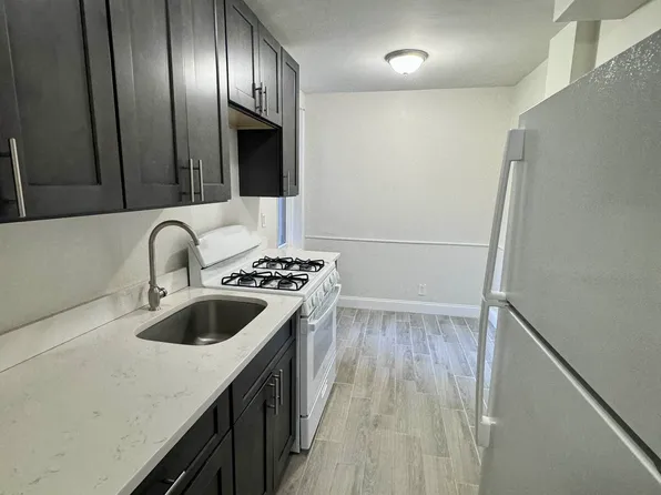 2355 East 12th Street 2U image 1 of 5