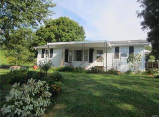 416 N George St, Hardin, IL 62047