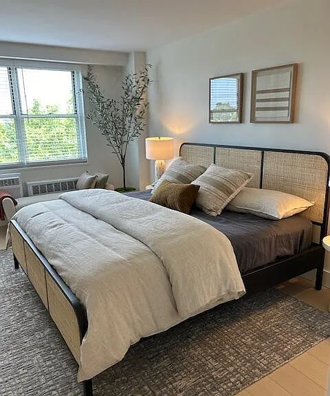 93 Morgan St #8B — Photo 8