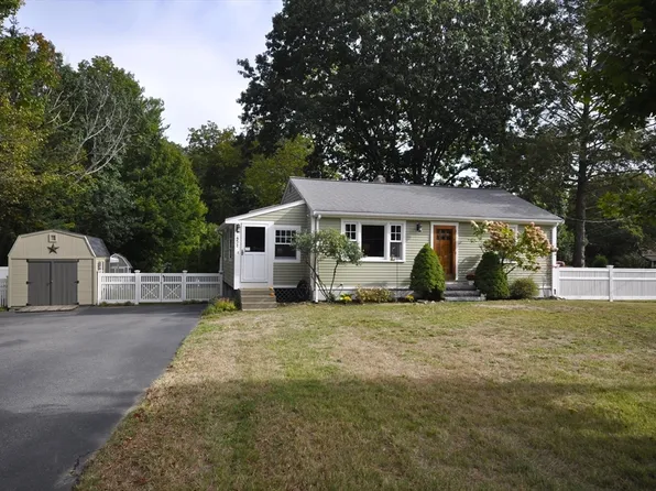 451 West St, East Bridgewater, MA 02333