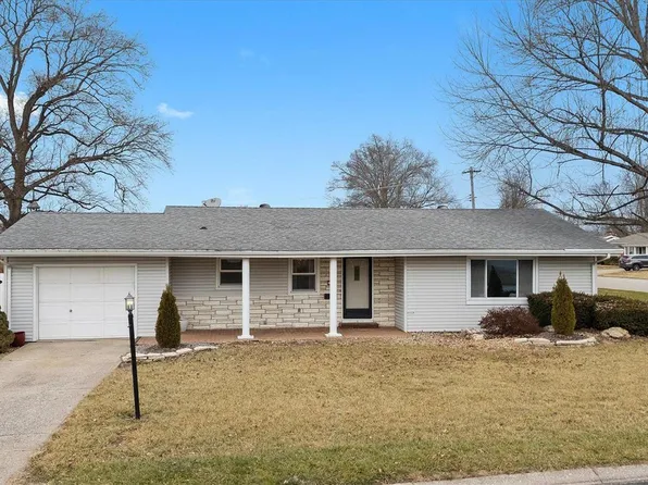 1301 Lexington Dr, Collinsville, IL 62234