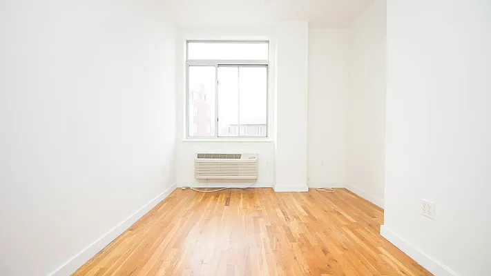 Rented by Nooklyn NYC LLC | media 8