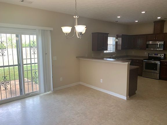 5th image of 9017 Sante Fe Ct