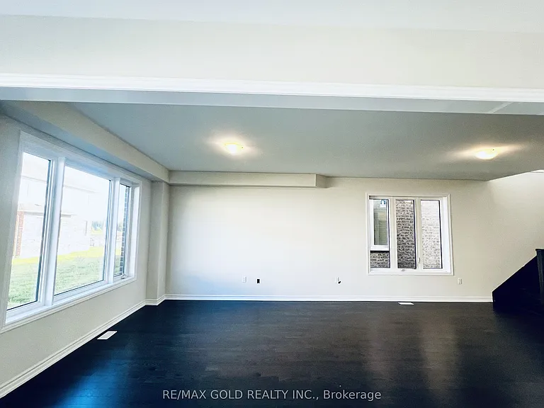24 Hylton Dr — Photo 10