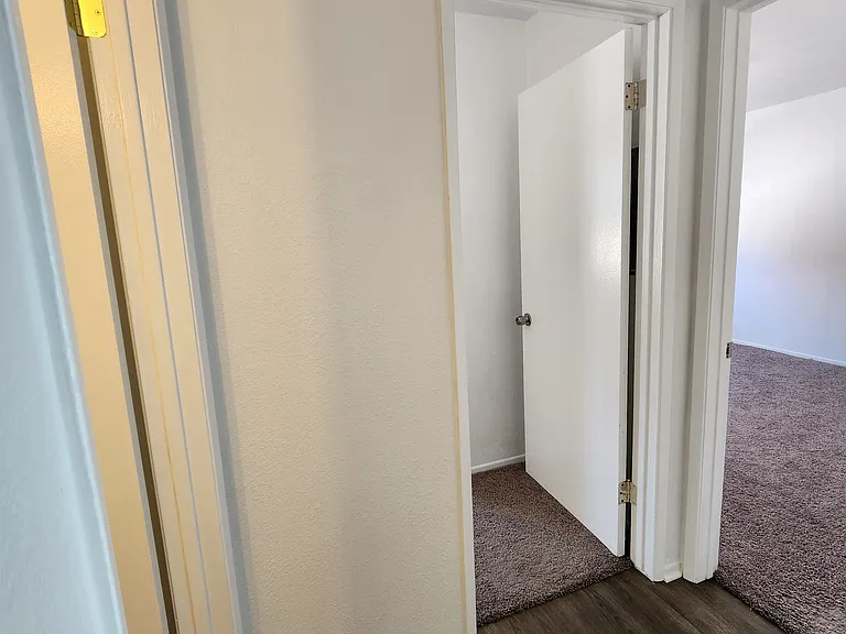 710 Magnolia Ave #4 — Photo 10