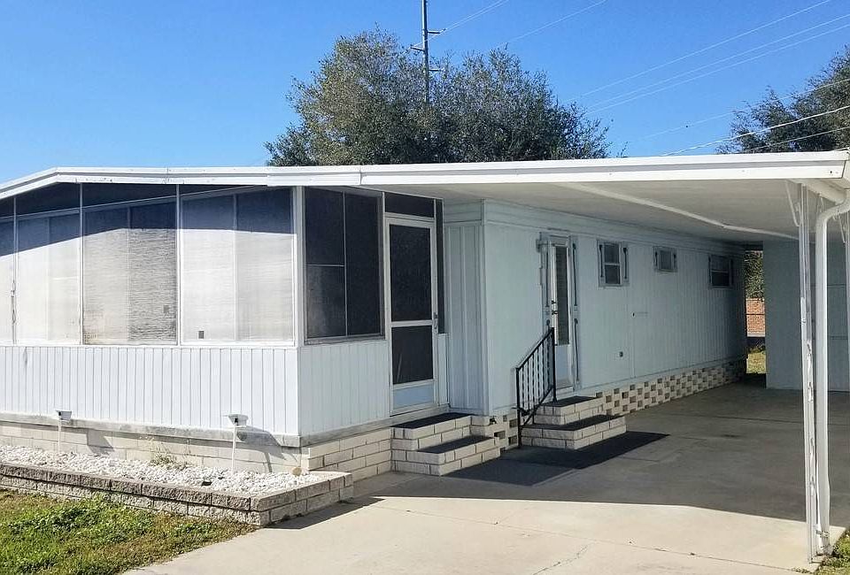 1st image of 4 Temple Cir