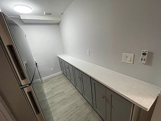 4th image of 1446 Greene Ave #1B