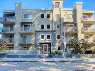11023 Fruitland Dr APT 302, Studio City, CA, 91604