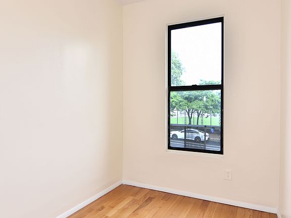 5th image of 501 W 134th St APT 11